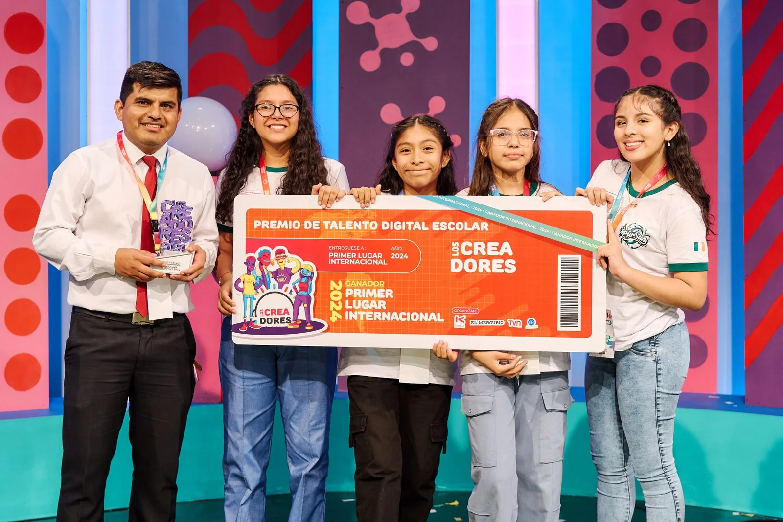 Campeones internacionales en Santiago de Chile (Los Creadores)